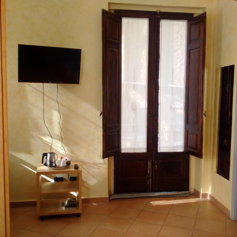 B&B L'Angolo Sulla Piazza Mirabella Imbaccari Exteriér fotografie