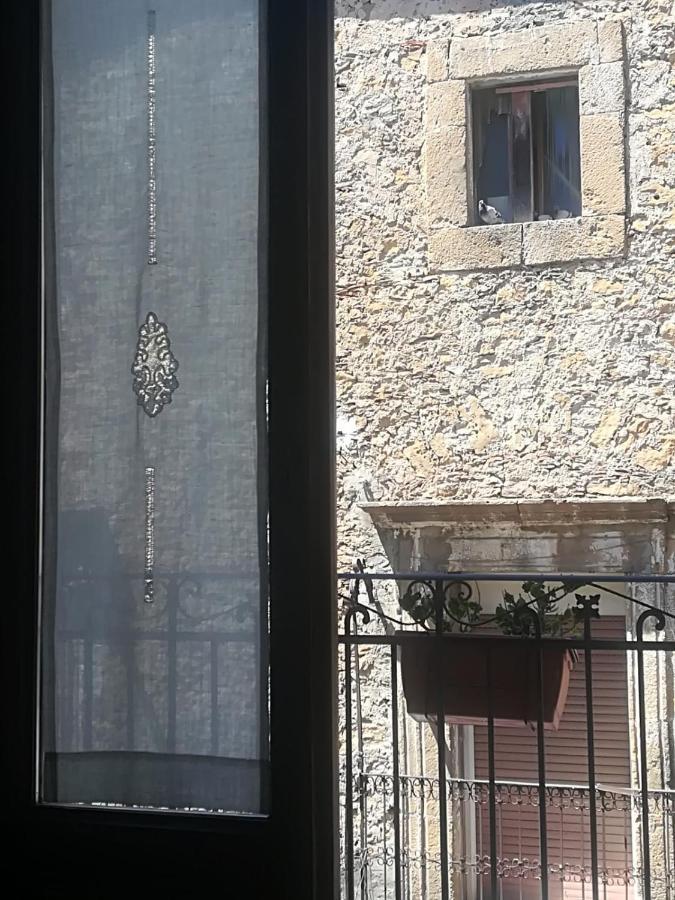 B&B L'Angolo Sulla Piazza Mirabella Imbaccari Exteriér fotografie